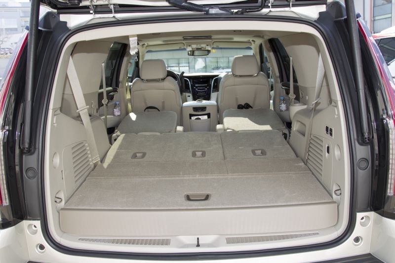 Cadillac escalade интерьер